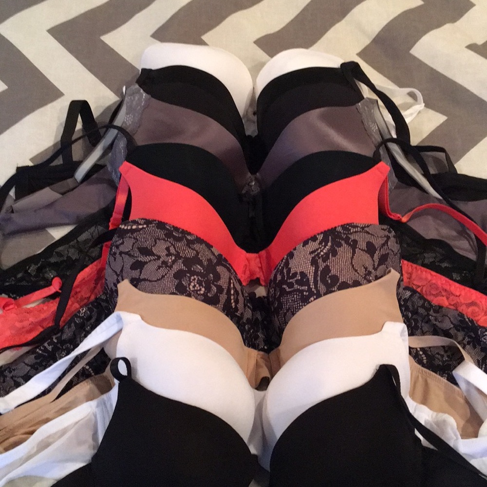 9 Bras for one price!